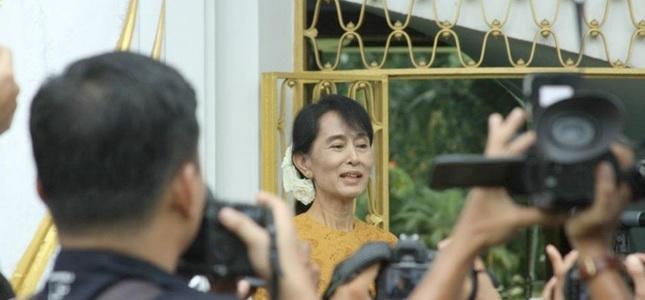 Aung San Suu Kyi ahead of the election